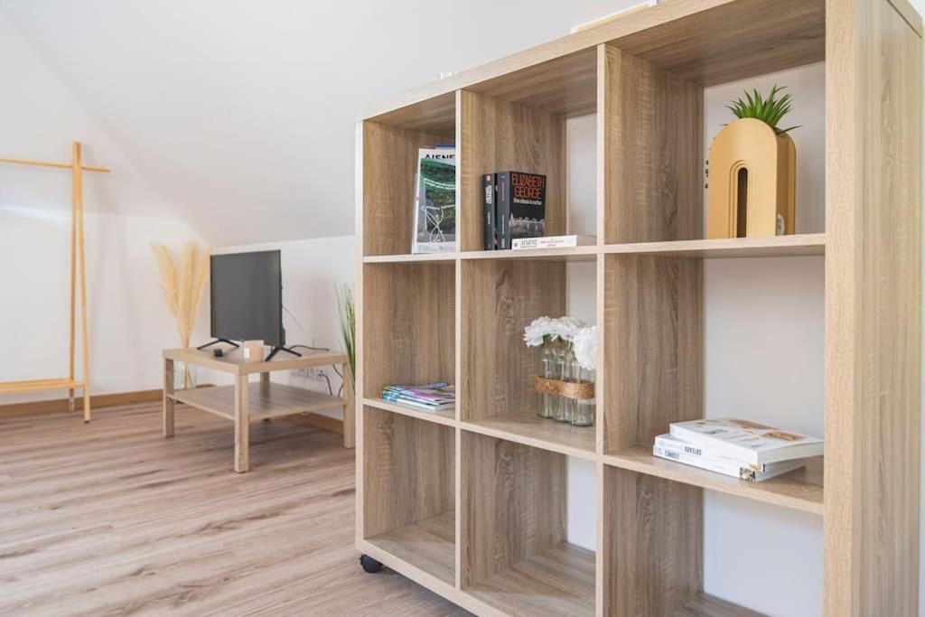 Plancy Beds St-Quentin Apartment Saint-Quentin  Bilik gambar